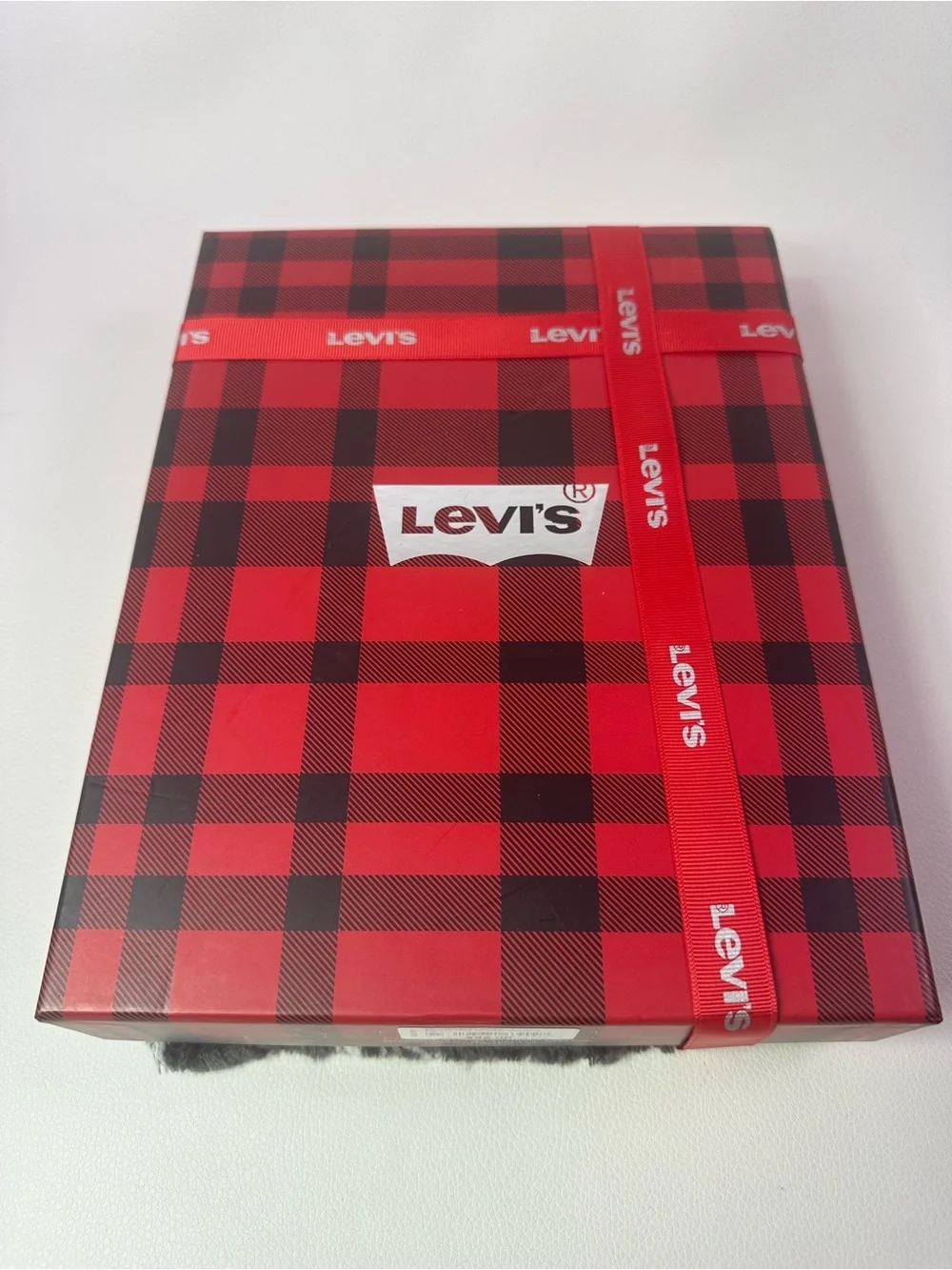 New Levi’s Scarf & Beanie Hat Set Gray/White
